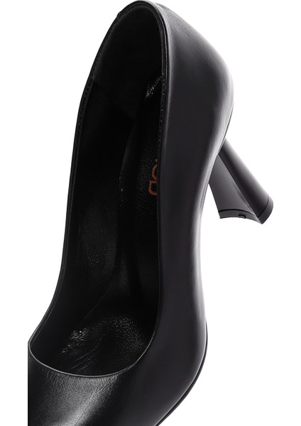 Kadın Siyah Kalın Topuklu Deri Stiletto 25SFD130518