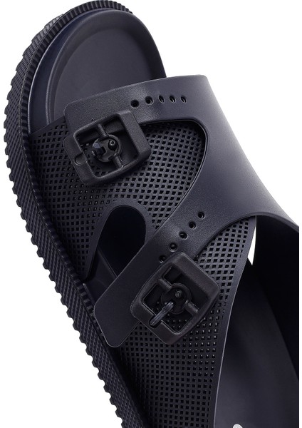 Erkek Lacivert Tokalı Terlik 25SFD6971PV