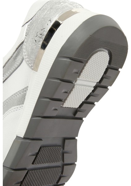 Kadın Beyaz Bağcıklı Yandan Fermuarlı Deri Sneaker 25SFD370514