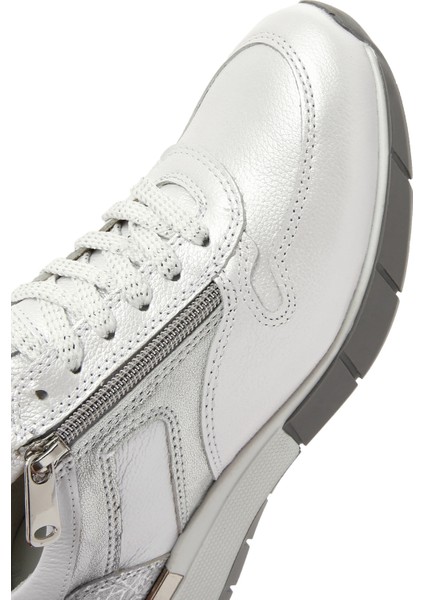Kadın Beyaz Bağcıklı Yandan Fermuarlı Deri Sneaker 25SFD370514