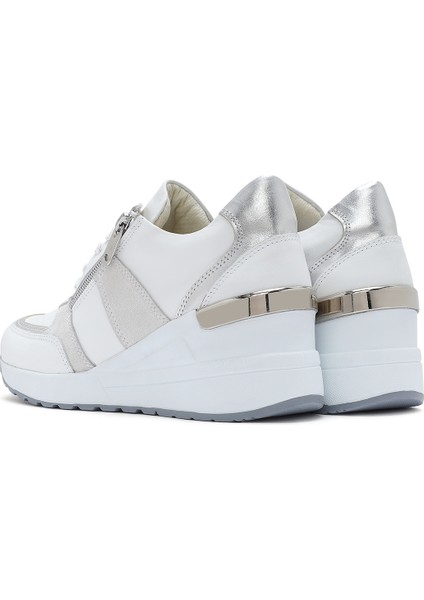 Kadın Beyaz Dolgu Topuklu Yandan Fermuarlı Deri Sneaker 25SFD370314