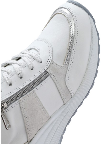 Kadın Beyaz Dolgu Topuklu Yandan Fermuarlı Deri Sneaker 25SFD370314