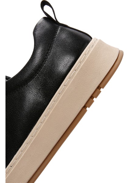 Erkek Siyah Bağcıklı Deri Sneaker 25SFD691018