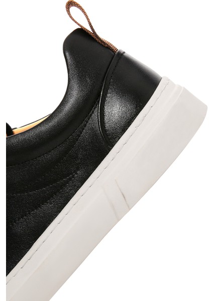 Erkek Siyah Bağcıklı Deri Sneaker 25SFD690918