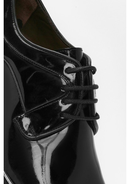 Erkek Siyah Bağcıklı Rugan Deri Klasik Ayakkabı 25SFD670516