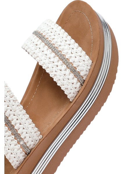 Kadın Beyaz Kalın Tabanlı Örgülü Sandalet 25SFE464714