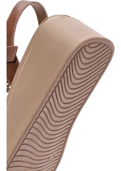 Kadın Bronz Bilekten Tokalı Kalın Tabanlı Sandalet 25SFE465818