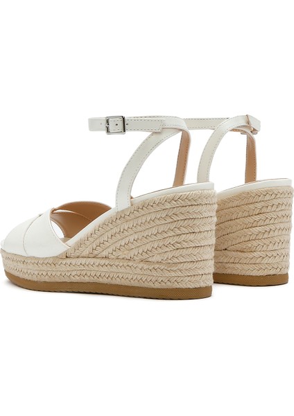 Kadın Beyaz Bilekten Tokalı Dolgu Topuklu Espadril Sandalet 25SFE482318