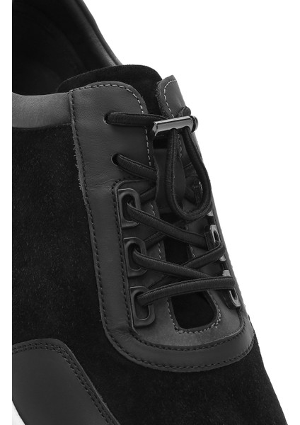 Erkek Siyah Kalın Tabanlı Bağcıklı Süet Deri Sneaker 25SFD694610