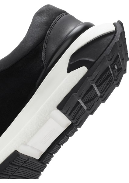 Erkek Siyah Kalın Tabanlı Bağcıklı Süet Deri Sneaker 25SFD694610
