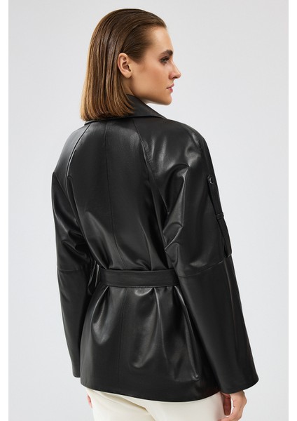 Adriana Kadın Siyah Kruveze Yaka Deri Ceket 24WGD5257U4