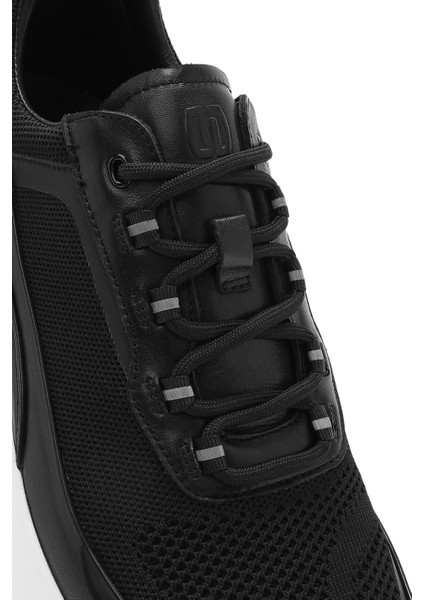 Erkek Siyah Bağcıklı Kalın Tabanlı Sneaker 25SFD692614