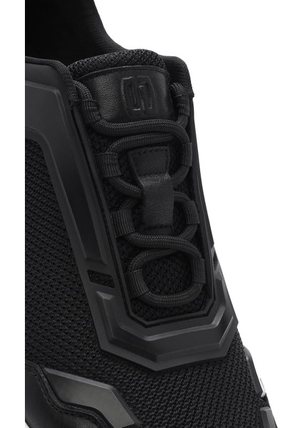 Erkek Siyah Bağcıklı Kalın Tabanlı Sneaker 25SFD69516F