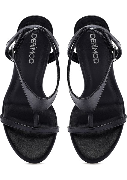 Kadın Siyah Bilekten Tokalı Yüksek Ince Topuklu Sandalet 25SFD443018