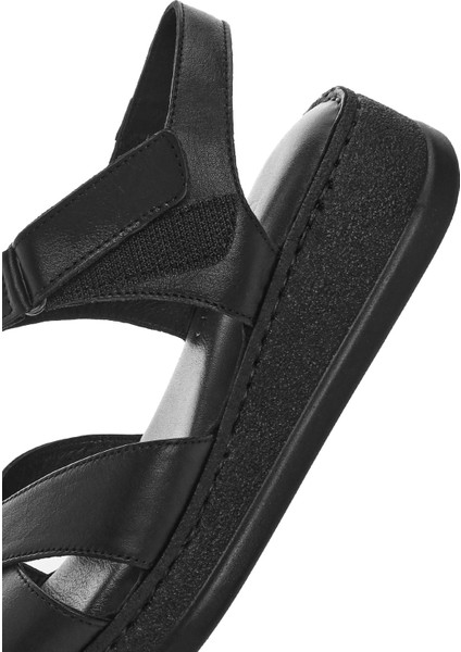Kadın Siyah Kalın Tabanlı Deri Comfort Sandalet 25SFD321618