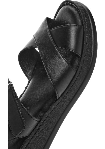 Kadın Siyah Kalın Tabanlı Deri Comfort Sandalet 25SFD321618