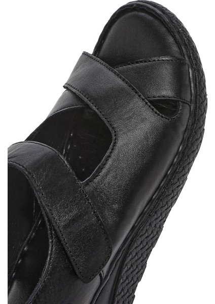 Kadın Siyah Bantlı Deri Comfort Sandalet 25SFD321918