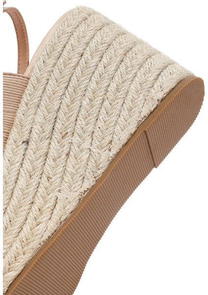 Kadın Krem Bilekten Tokalı Dolgu Topuklu Espadril Sandalet 25SFE452118