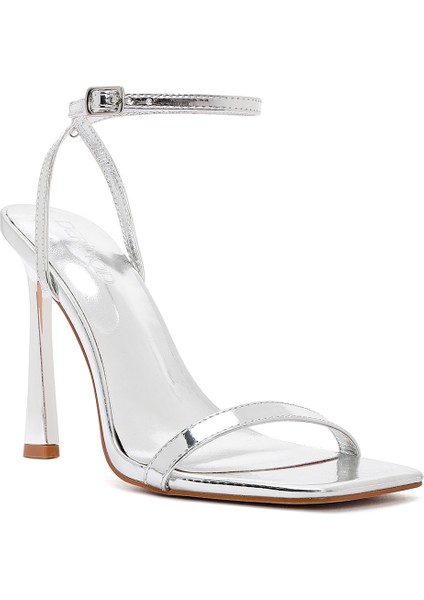 Kadın Gümüş Bilekten Bağlamalı Yüksek Ince Topuklu Metalik Sandalet 25SFE493732