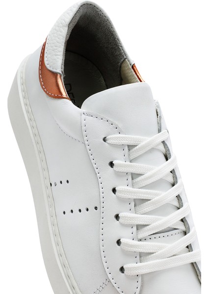 Kadın Beyaz Bağcıklı Deri Sneaker 25SFD371018