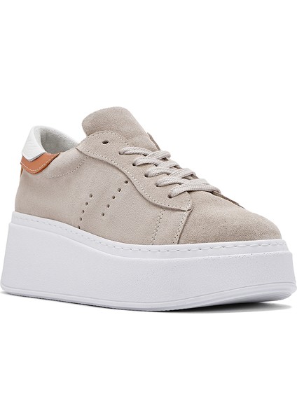 Kadın Bej Bağcıklı Kalın Tabanlı Süet Deri Sneaker 25SFD371510