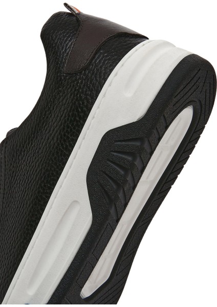 Erkek Siyah Bağcıklı Kalın Tabanlı Deri Sneaker 25SFD6882FT