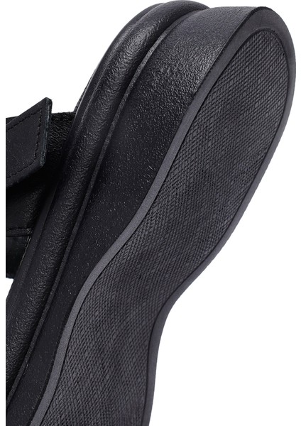 Kadın Siyah Tokalı Deri Terlik 25SFD350818