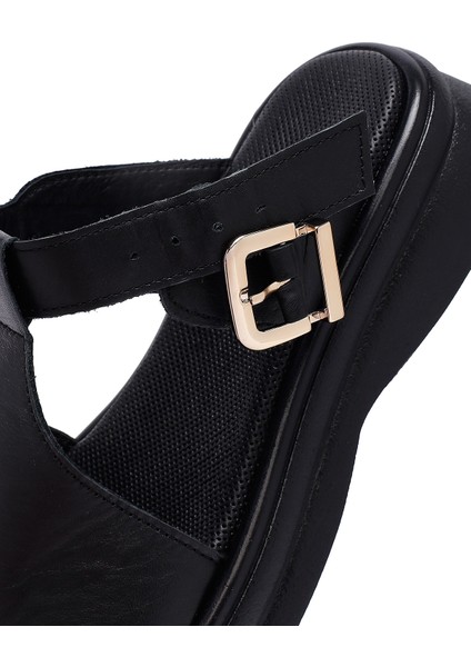 Kadın Siyah Tokalı Deri Terlik 25SFD350818