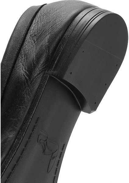 Kadın Siyah Deri Casual Loafer 25SFD350418