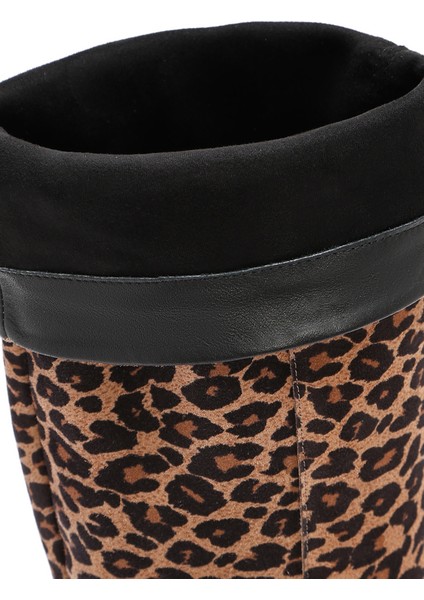 Kadın Kahverengi Ince Kısa Topuklu Süet Deri Çizme 24WFD142410