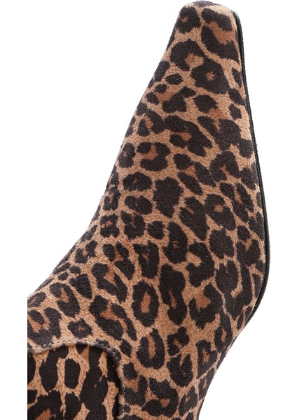 Kadın Kahverengi Ince Kısa Topuklu Süet Deri Çizme 24WFD142410