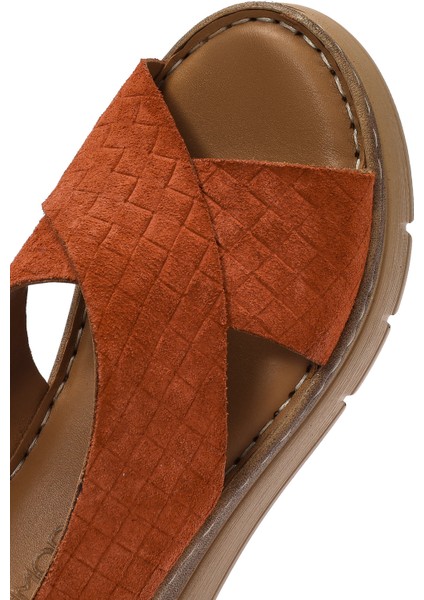 Kadın Taba Bilekten Tokalı Dolgu Topuklu Deri Comfort Sandalet 25SFD341810