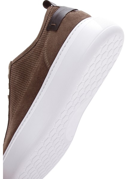Erkek Vizon Bağcıklı Kalın Tabanlı Süet Deri Sneaker 25SFD740310