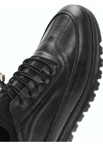 Erkek Siyah Bağcıklı Deri Casual Sneaker 25SFD752018