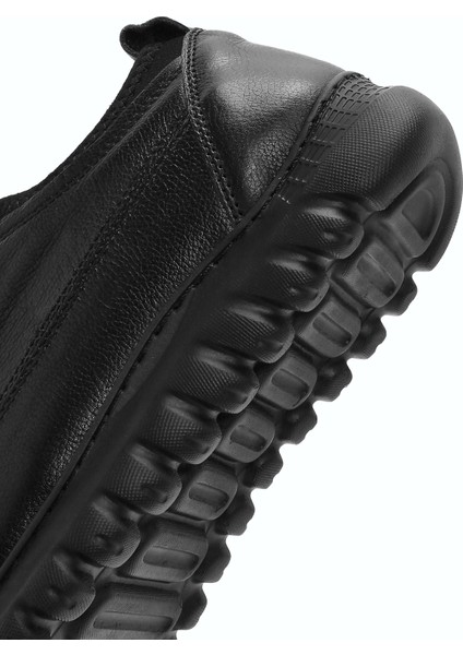 Erkek Siyah Bağcıklı Deri Casual Sneaker 25SFD752018