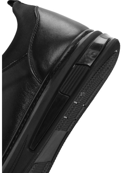 Erkek Siyah Bağcıklı Deri Sneaker 25SFD631418