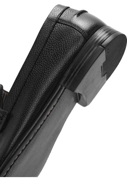 Erkek Siyah Püsküllü Deri Casual Loafer 25SFD6004FT