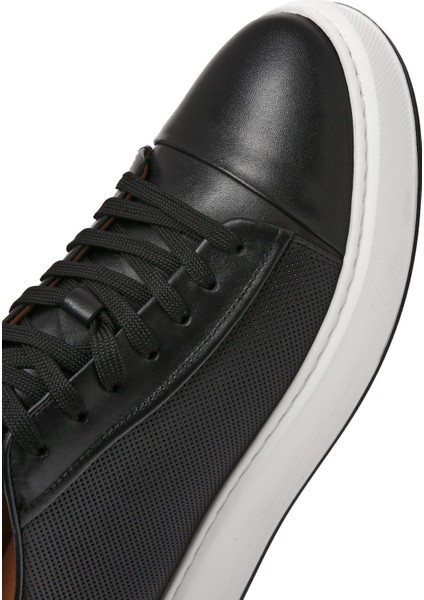 Erkek Siyah Bağcıklı Kalın Tabanlı Deri Sneaker 25SFD610618
