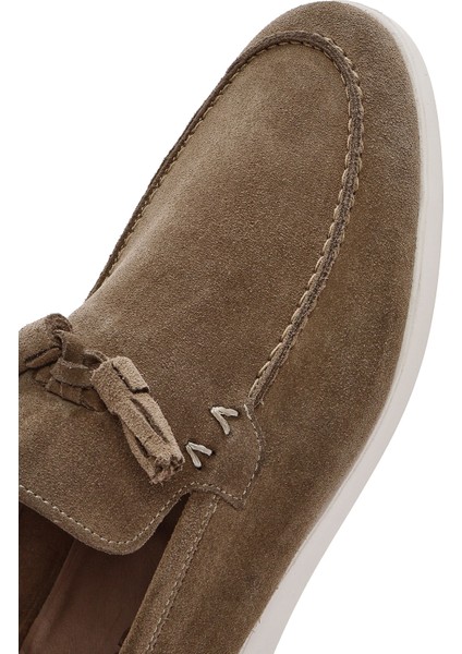 Erkek Bej Püsküllü Süet Deri Casual Loafer 25SFD750310