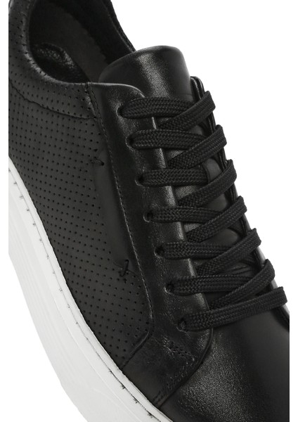 Erkek Siyah Bağcıklı Deri Sneaker 25SFD640414