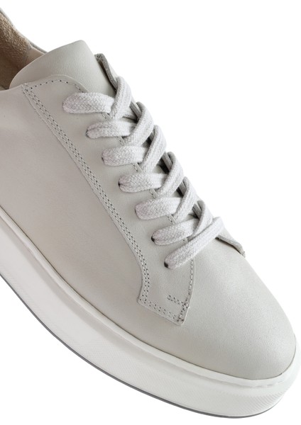 Erkek Beyaz Kalın Tabanlı Bağcıklı Deri Sneaker 25SFD630718