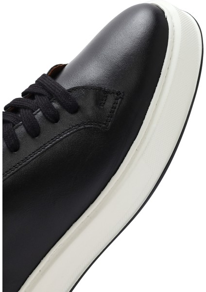 Erkek Siyah Kalın Tabanlı Bağcıklı Deri Sneaker 25SFD630718