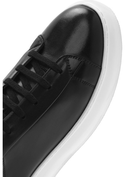 Erkek Siyah Bağcıklı Kalın Tabanlı Deri Sneaker 25SFD740518