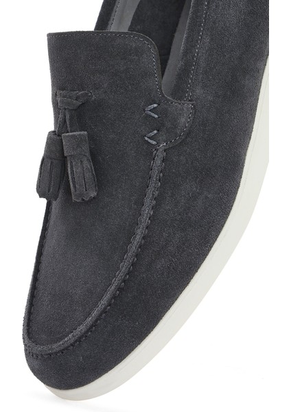 Erkek Gri Püsküllü Süet Deri Casual Loafer 25SFD750310