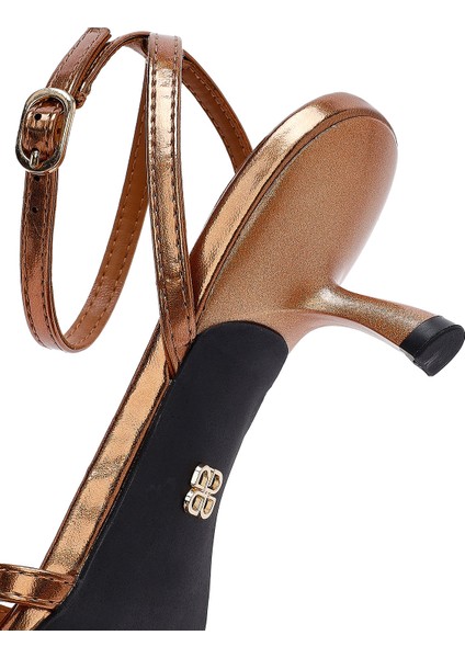 Kadın Bronz Kısa Ince Topuklu Metalik Sandalet 25SFE451532