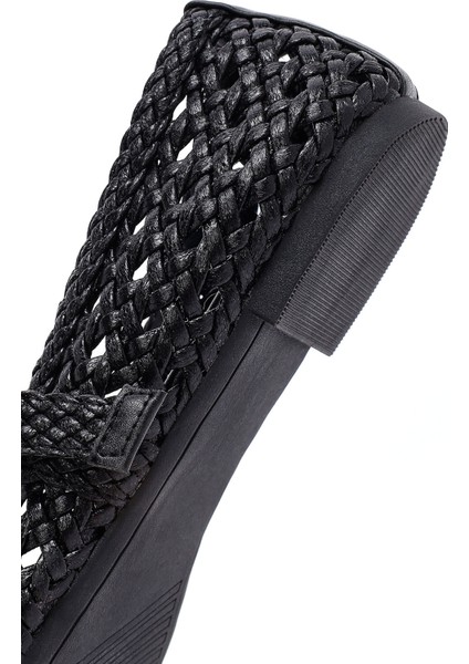 Kadın Siyah Tokalı Örgülü Babet 25sfe452029