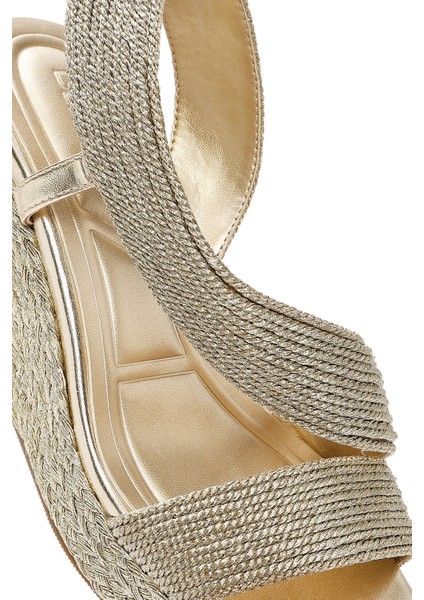 Kadın Altın Dolgu Topuklu Örgü Espadril Sandalet 25SFE4938M7