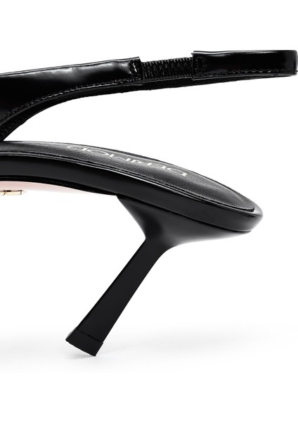 Kadın Siyah Arkası Açık Ince Topuklu Deri Ayakkabı 25SFD494122