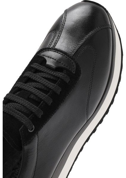 Erkek Siyah Bağcıklı Kalın Tabanlı Deri Sneaker 25SFD622014