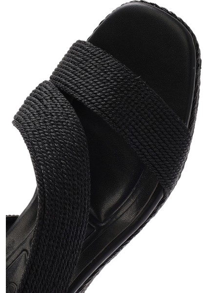 Kadın Siyah Dolgu Topuklu Örgü Espadril Sandalet 25SFE4938M7